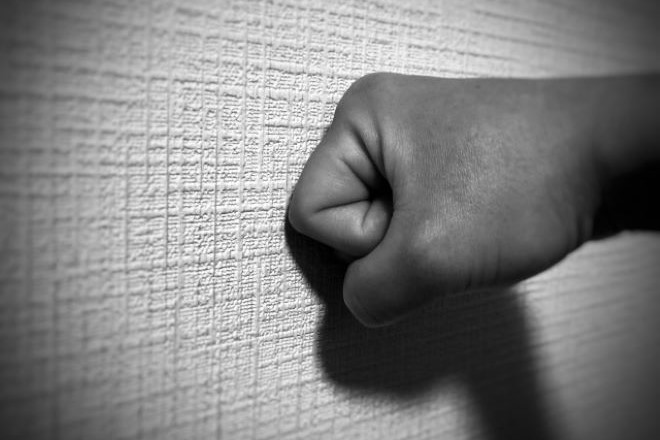 しつこいクレーマー隣人への対処法とは？冷静・法的・実践的に解決へ導くステップ